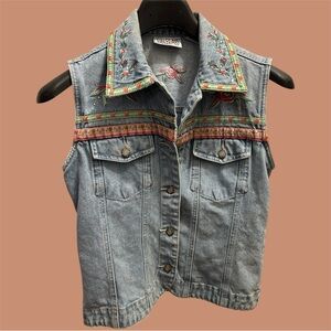 Floral Embroidered High Quality Denim Vest Jean Jacket Women’s Small